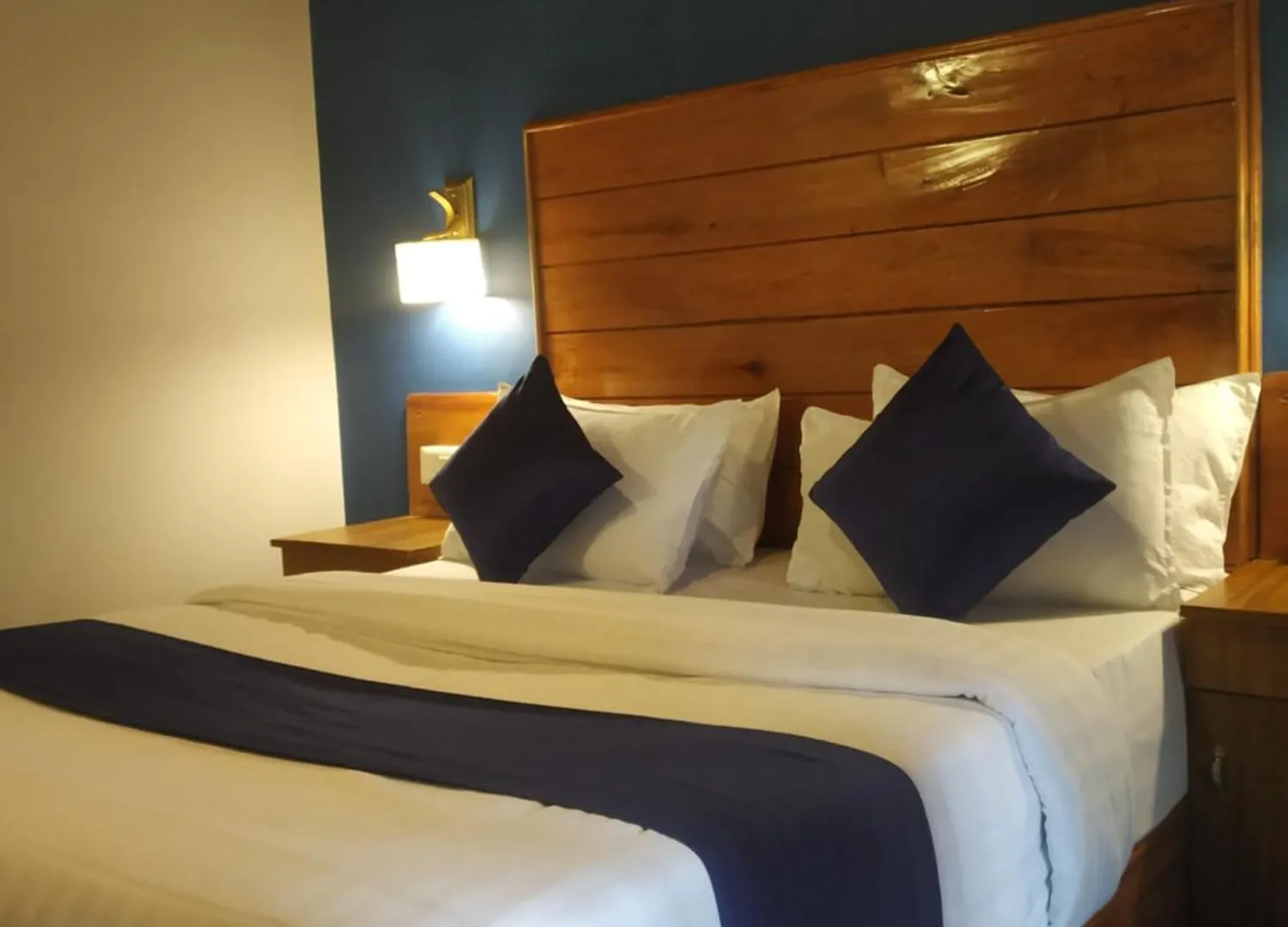 Winter Gardens Apartment Anachal