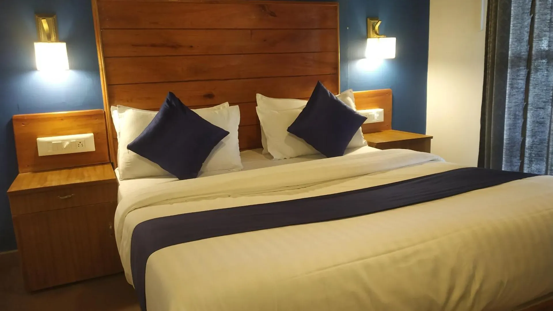 Winter Gardens Apartment Anachal 0*,  India