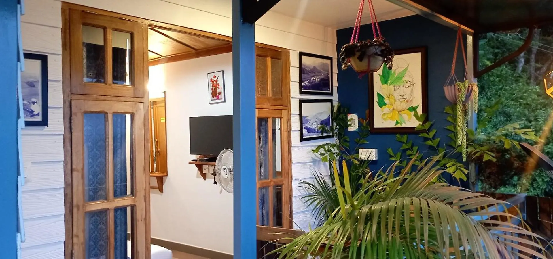 Winter Gardens Apartment Anachal Homestay