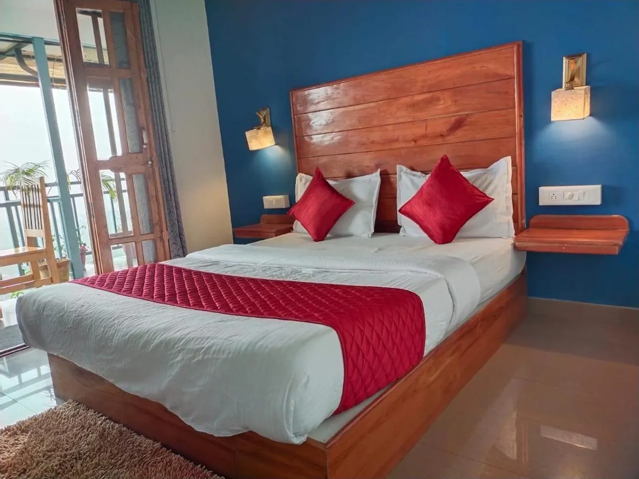 Winter Gardens Apartment Anachal Homestay